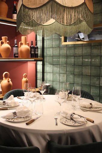 Amoca Lleida · sala del restaurant